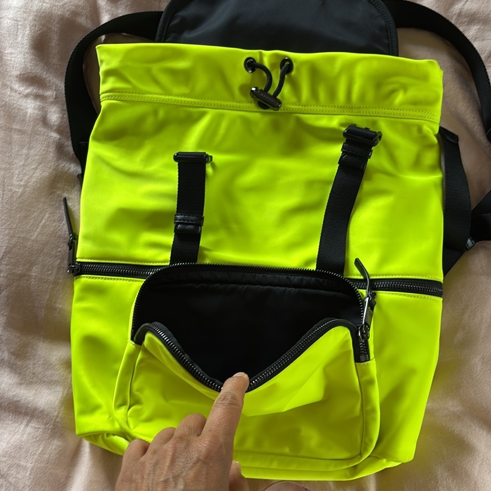 Michael Kors neon yellow backpack - Picture 5 of 15